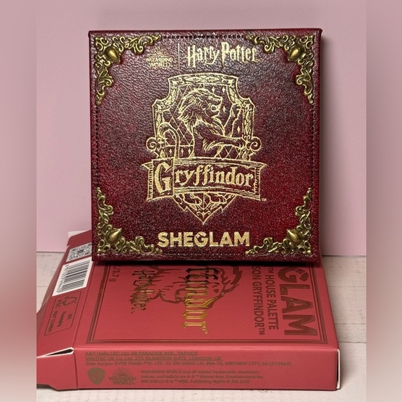 SHEGLAM Harry Potter Gryffindor House Eye Shadow Palette NIB 3.7 g / 0.13 oz - Picture 5 of 8